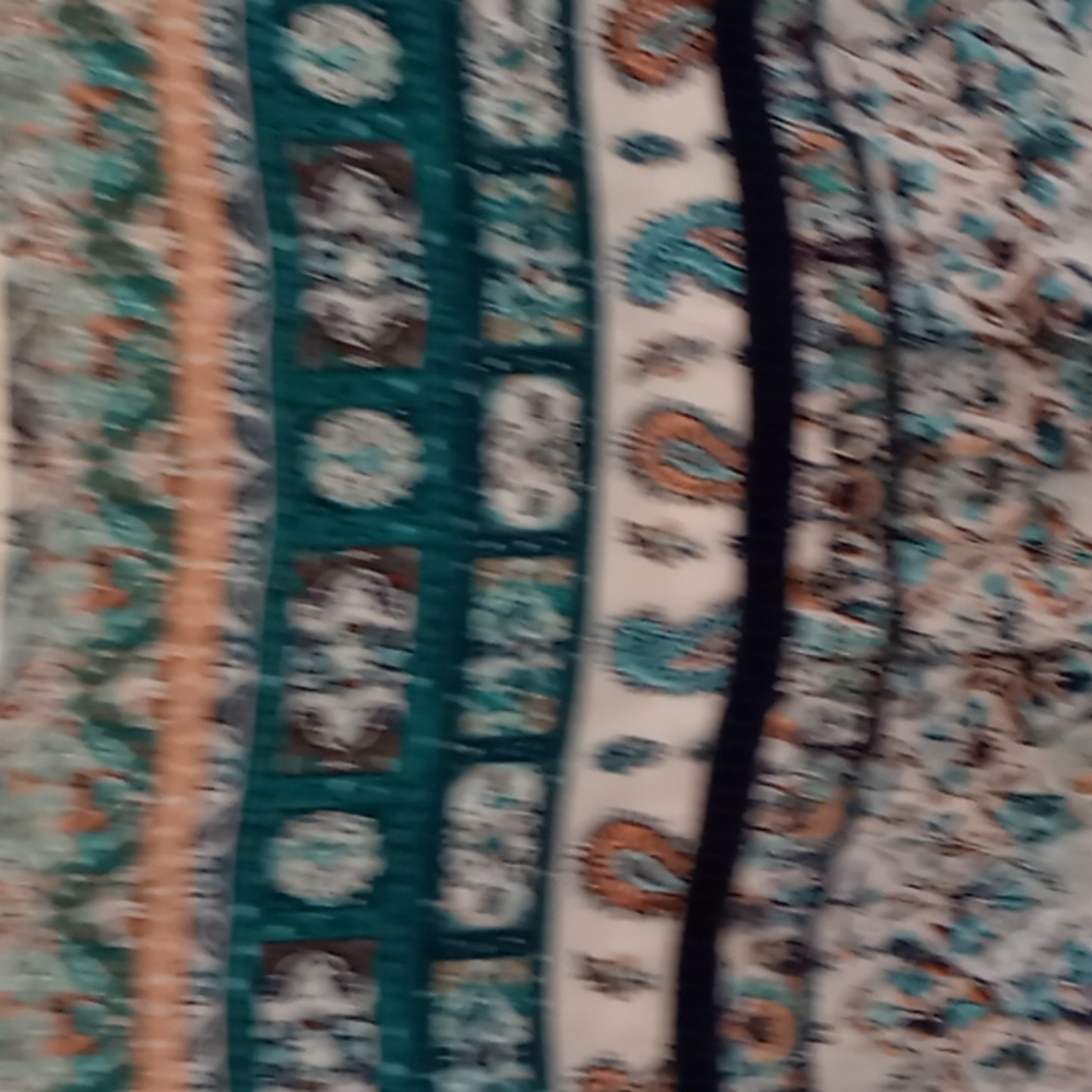 DR2 Multicolor Patterned Blouse - Picture 6 of 6